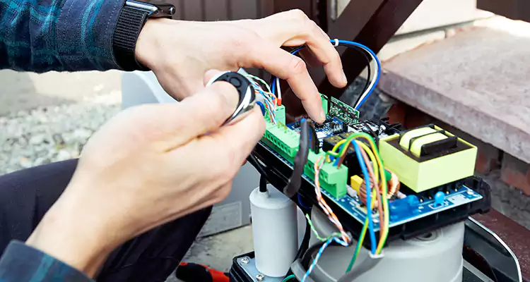Automatic Driveway Gate Repair in Boynton Beach, FL
