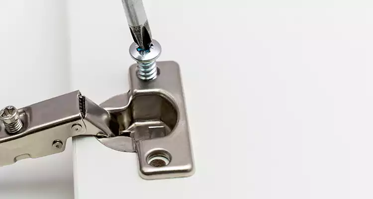 Screen Door Hinge Repair in Boynton Beach, FL