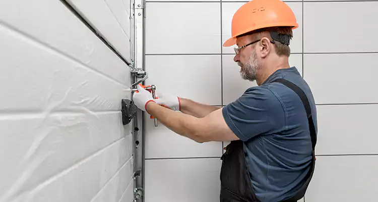 Emergency Garage Door Repair in Boynton Beach, FL