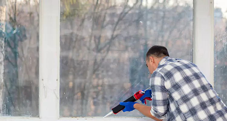 Quality Sliding Shower Door Repair for Closing Issues in Boynton Beach, FL