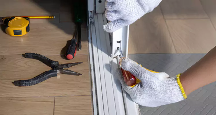 Screen Door Wheel Replacement in Boynton Beach, FL