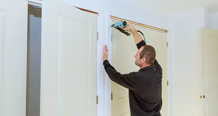 Top Rated Door Fixing ServiceFixing Garage Door Track in Boynton Beach, FL