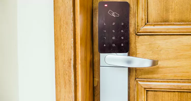 Keyless Hotel Door Locks Repair in Boynton Beach, FL