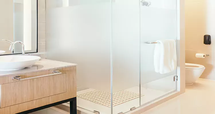 Expert Shower Door Fix and Repair in Boynton Beach, FL